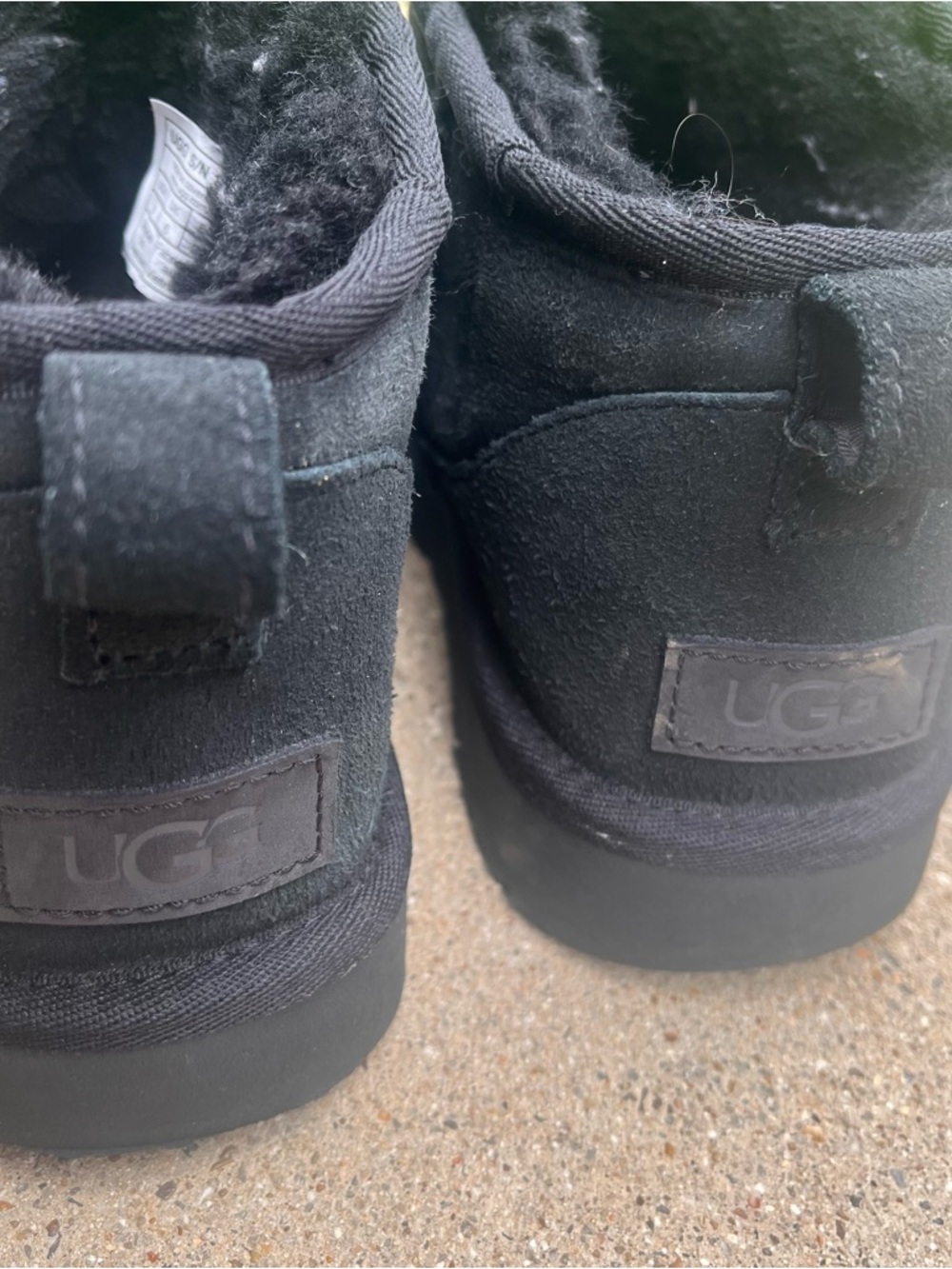 UGG Classic Ultra Mini Ankle Boots Black Suede Sheepskin Womens Size 8 EU39 Cozy - Picture 3 of 13